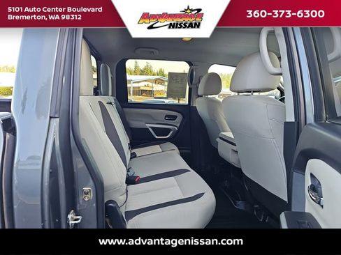 Used 2022 Nissan Titan SV w/ Accessory Utility Package image 23