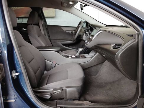 Used 2022 Chevrolet Malibu LT FWD image 14