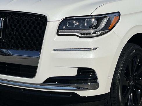 Used 2024 Lincoln Navigator Black Label AWD/4WD image 9