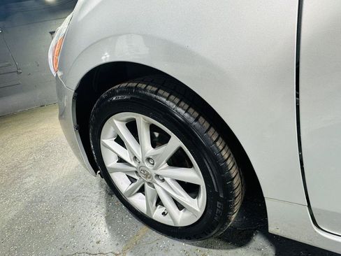Used 2012 Toyota Prius V Five FWD image 11