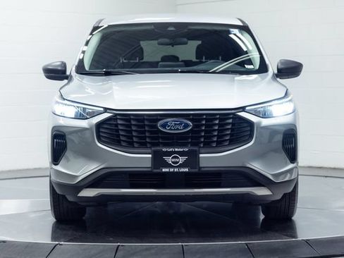Used 2023 Ford Escape Active AWD/4WD image 5
