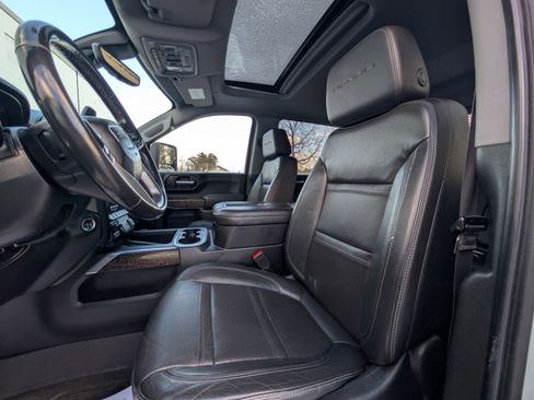 Used 2021 GMC Sierra 3500 Denali w/ Denali Ultimate Package image 38