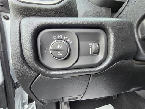 New 2026 RAM 3500 Tradesman image 18