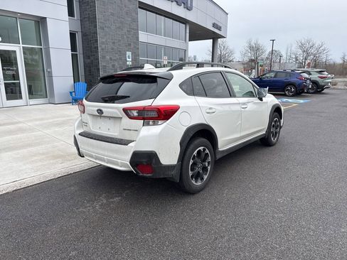 Used 2023 Subaru Crosstrek 2.0i Premium image 4