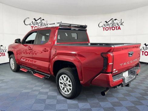 Used 2025 Toyota Tacoma SR5 AWD/4WD image 5