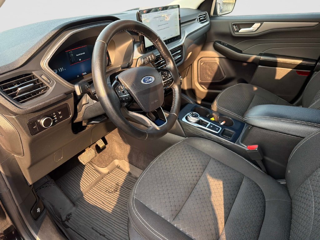 Used 2023 Ford Escape Active w/ Tech Pack #2 AWD/4WD image 22