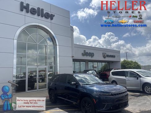 Used 2025 Jeep Wagoneer S Launch Edition AWD/4WD image 1