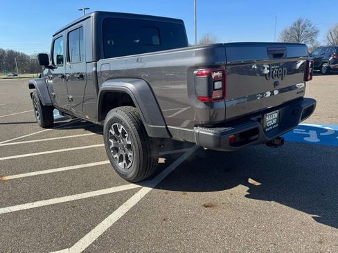 New 2026 Jeep Gladiator Sport AWD/4WD image 7
