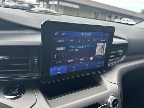 Used 2022 Ford Explorer XLT RWD image 17