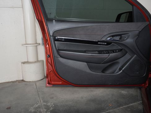 Used 2016 Chevrolet SS RWD image 36