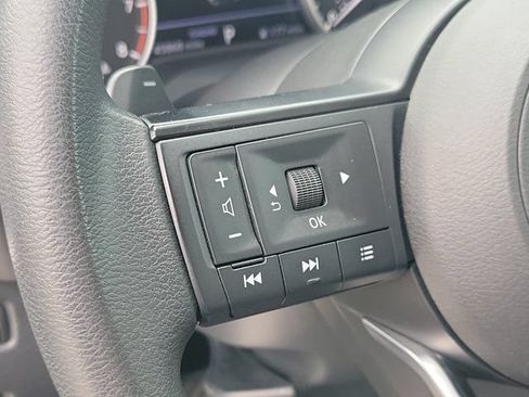 Used 2021 Nissan Rogue S FWD image 22