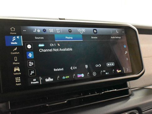 Used 2025 Jeep Wrangler Sahara image 14