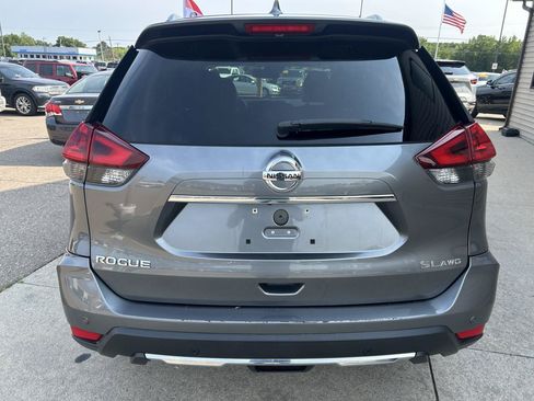 Used 2019 Nissan Rogue SL AWD/4WD image 6