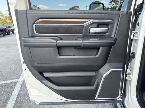 Used 2024 RAM 2500 Laramie image 11