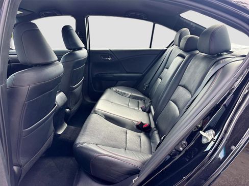 Used 2017 Honda Accord Sport Special Edition image 24