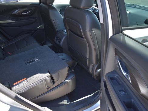 Used 2019 GMC Terrain SLT w/ Preferred Package FWD image 16