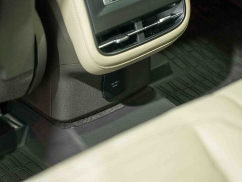 Used 2024 Lincoln Nautilus Reserve w/ Equipment Group 202A image 26