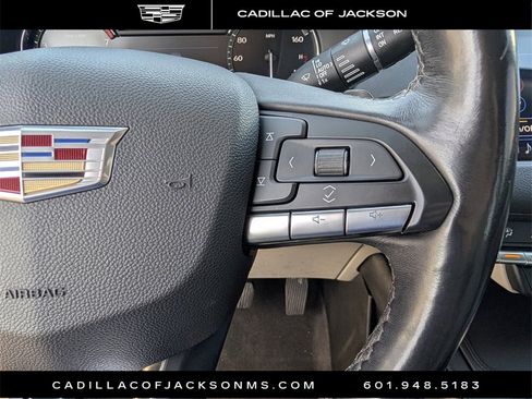 Used 2023 Cadillac XT4 Premium Luxury image 12