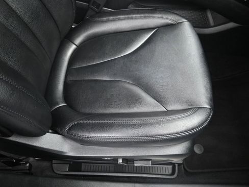 Used 2022 Lincoln Nautilus AWD w/ Premium Package image 34