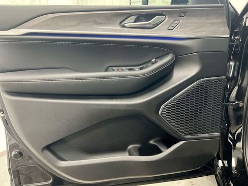 New 2025 Jeep Grand Cherokee Overland w/ Adv Protech Group III image 20