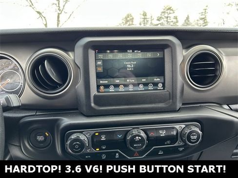 Used 2022 Jeep Wrangler Unlimited Sport image 11