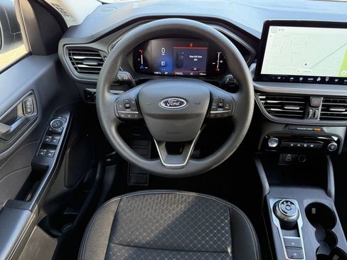 Used 2026 Ford Escape Active w/ Tech Pack #1 FWD image 13