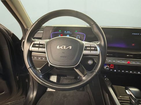 Used 2025 Kia Telluride S image 12