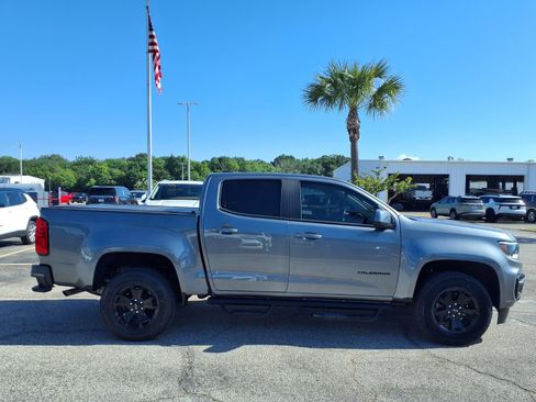 Used 2022 Chevrolet Colorado LT w/ Safety Package RWD image 21
