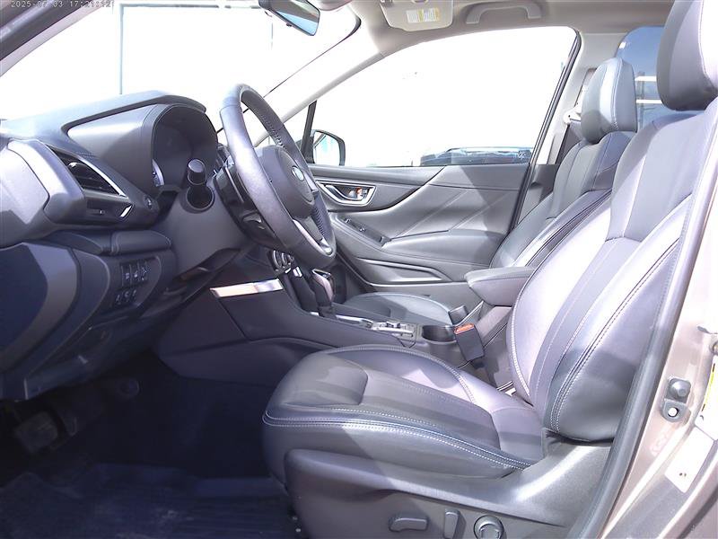 Used 2019 Subaru Forester Touring AWD/4WD image 4