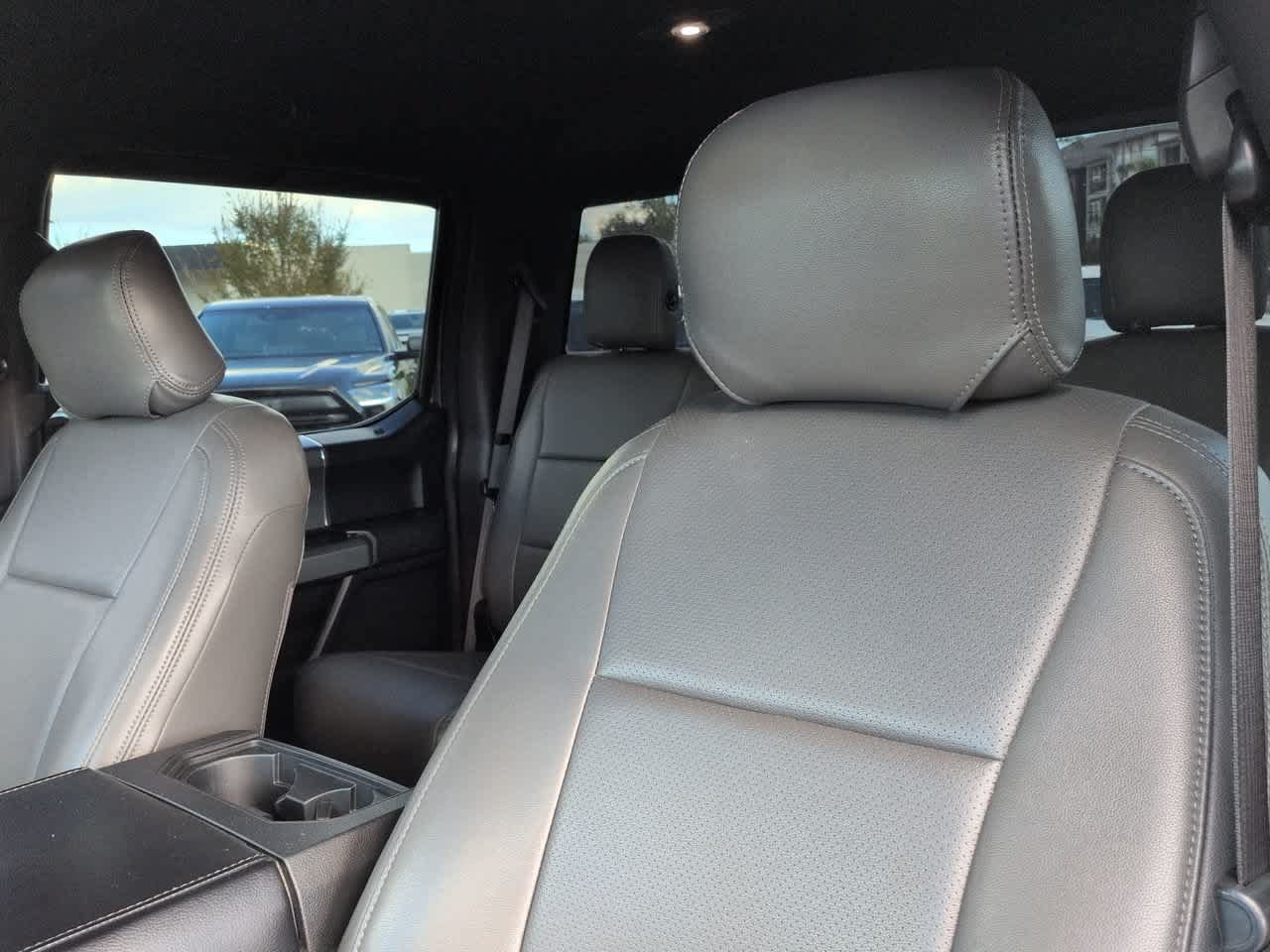 Used 2017 Ford F150 XLT w/ Equipment Group 302A Luxury AWD/4WD image 8