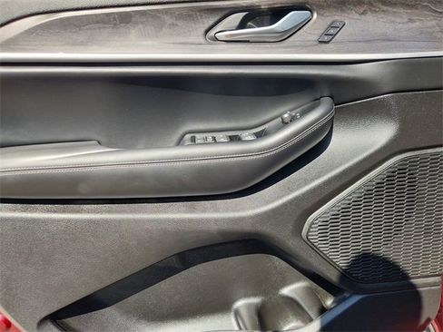 Used 2025 Jeep Grand Cherokee L Limited w/ Black Appearance Package image 22