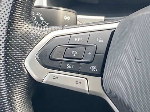 Used 2022 Volkswagen Atlas Cross Sport SEL R-Line image 6