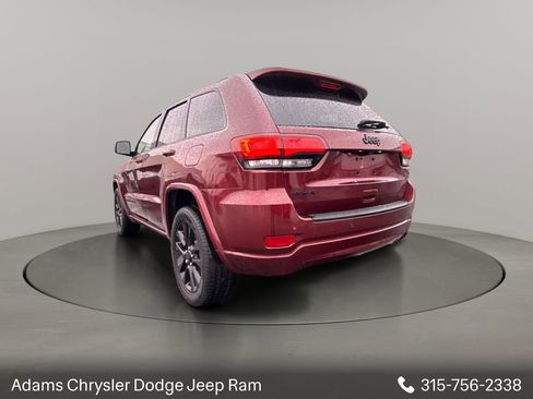 Used 2018 Jeep Grand Cherokee Altitude image 5