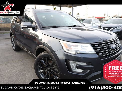 Used 2017 Ford Explorer XLT w/ Equipment Group 202A image 1