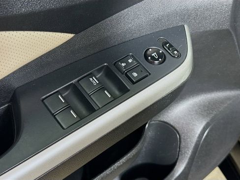 Used 2016 Honda CR-V EX-L image 16