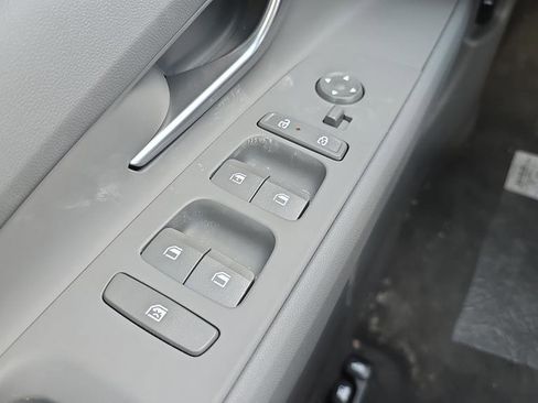 New 2026 Hyundai Elantra SE FWD image 16