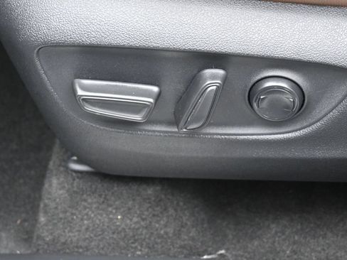 Certified 2026 Toyota Grand Highlander AWD image 10