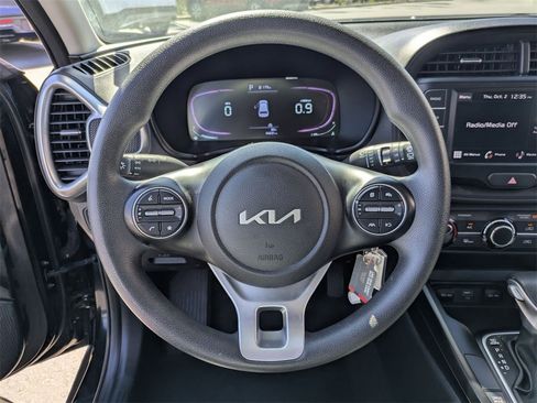 Used 2023 Kia Soul LX w/ Option Group 015 image 18