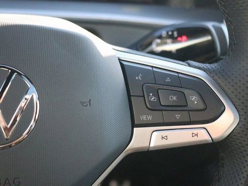 New 2026 Volkswagen Tiguan SE R-Line image 16