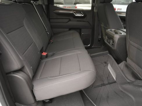 Used 2024 Chevrolet Silverado 1500 LT image 15