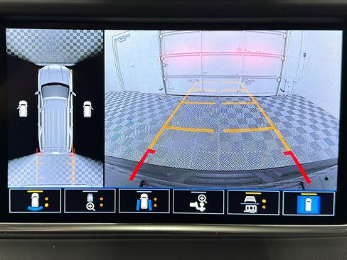 Used 2021 GMC Yukon Denali image 33