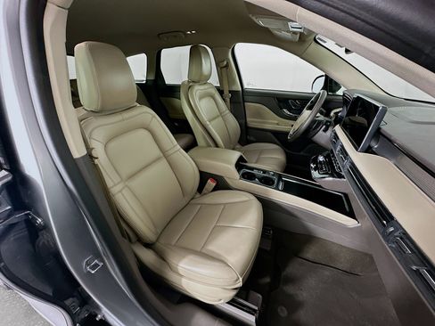 Used 2023 Lincoln Corsair FWD image 31