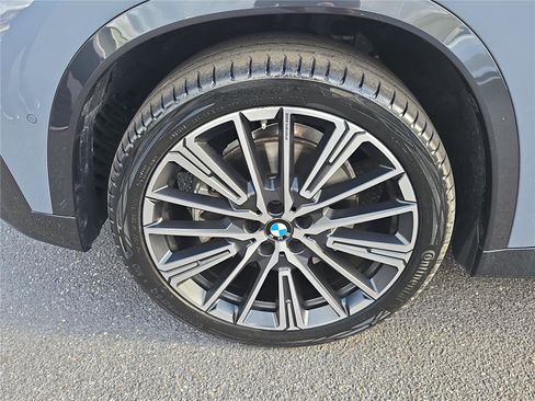 Certified 2025 BMW X1 xDrive28i w/ Convenience Package image 9