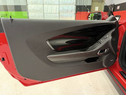 Used 2015 Chevrolet Camaro ZL1 RWD image 21