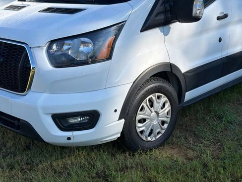 Used 2024 Ford Transit 350 XLT RWD image 3