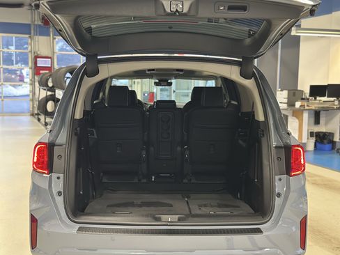 New 2026 Honda Odyssey Elite image 6