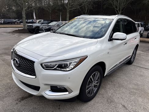 Used 2018 INFINITI QX60 FWD w/ Premium Plus Package image 2