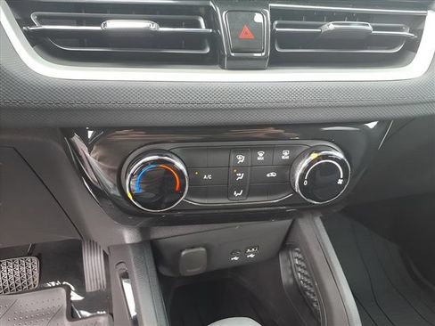 New 2026 Chevrolet TrailBlazer LT w/ Driver Confidence Package FWD image 12