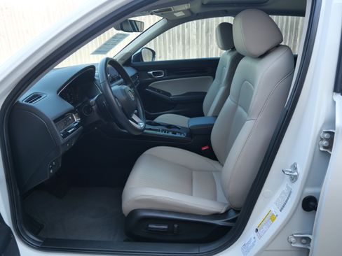 Used 2024 Honda Civic Touring image 19