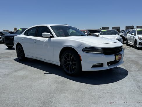 Used 2023 Dodge Charger SXT RWD image 10
